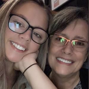 Meet your Posher, Cassie